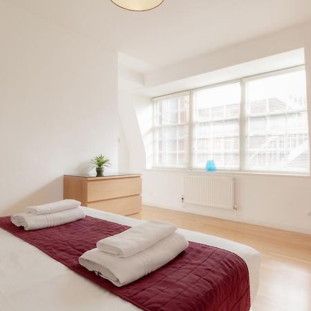 Roomspace Serviced Apartments - Groveland Court Londres Chambre photo