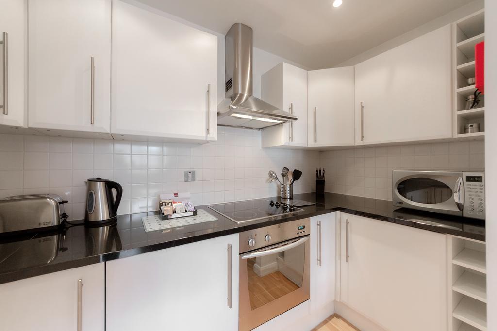 Roomspace Serviced Apartments - Groveland Court Londres Chambre photo